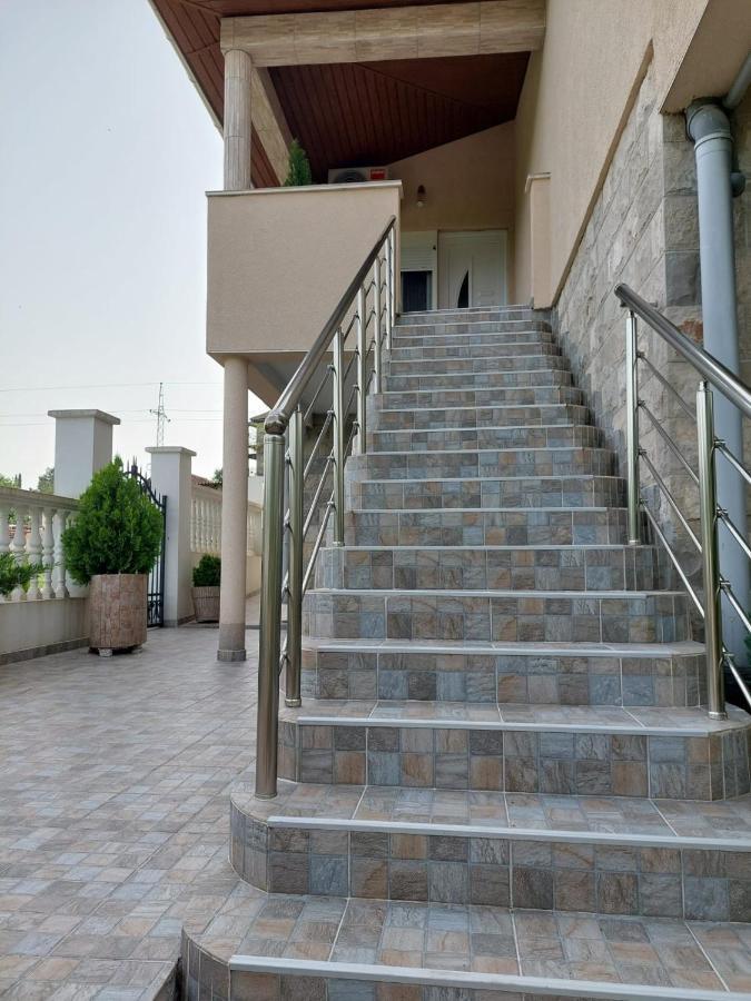 Netho Apartments Brda Mrcevac Bagian luar foto