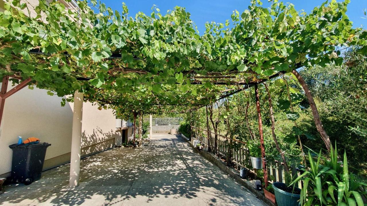 Netho Apartments Brda Mrcevac Bagian luar foto